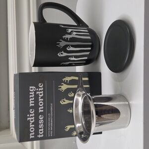 NIB Davidstea Halloween GRAVEYARD HANDS GLOW IN THE DARK Nordic Mug Davids Tea